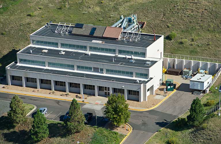 21823_mb A photo of the Thermal Test Facility at NREL.