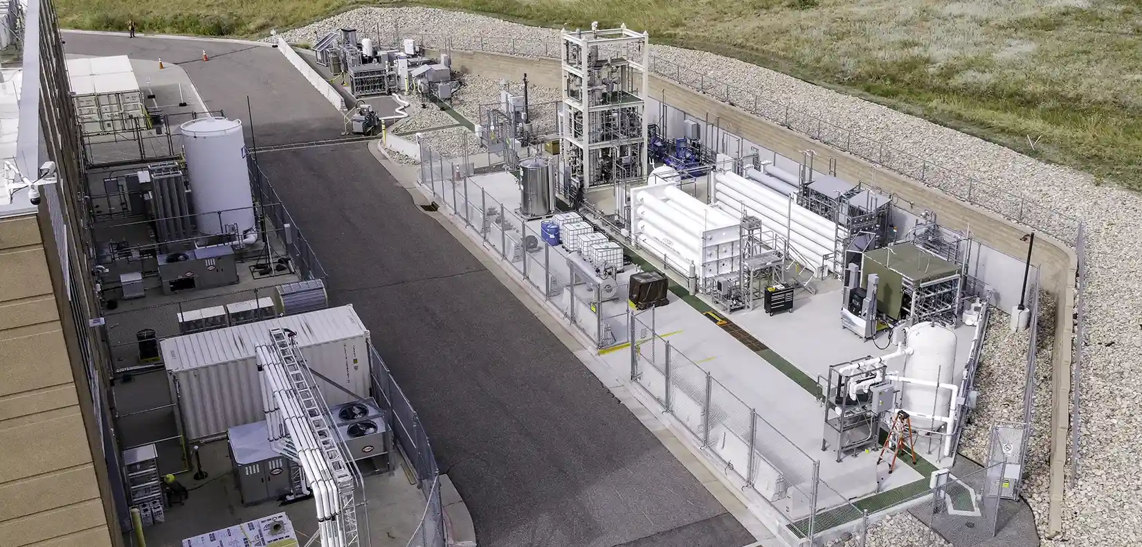 84315-body Hydrogen Infrastructure Testing and Research Facility